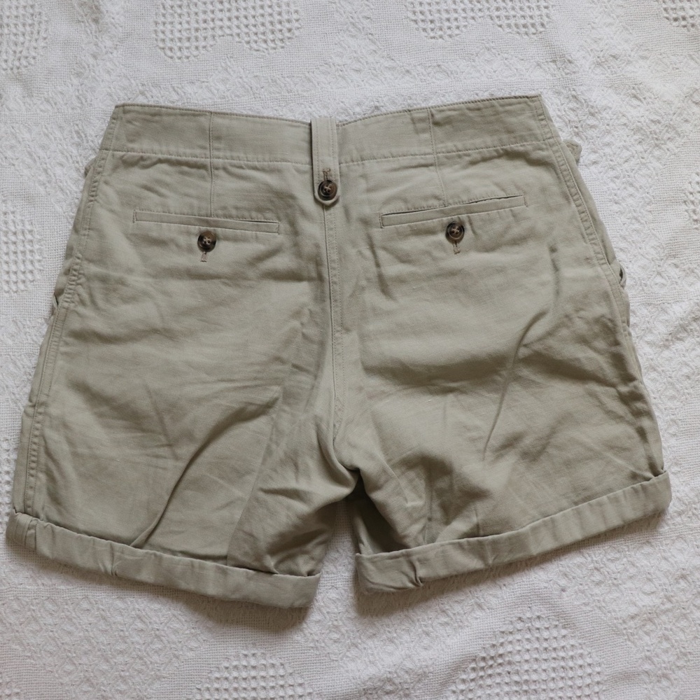 SOLD Vintage Burberry Mid Length Shorts - Picture 4 of 8